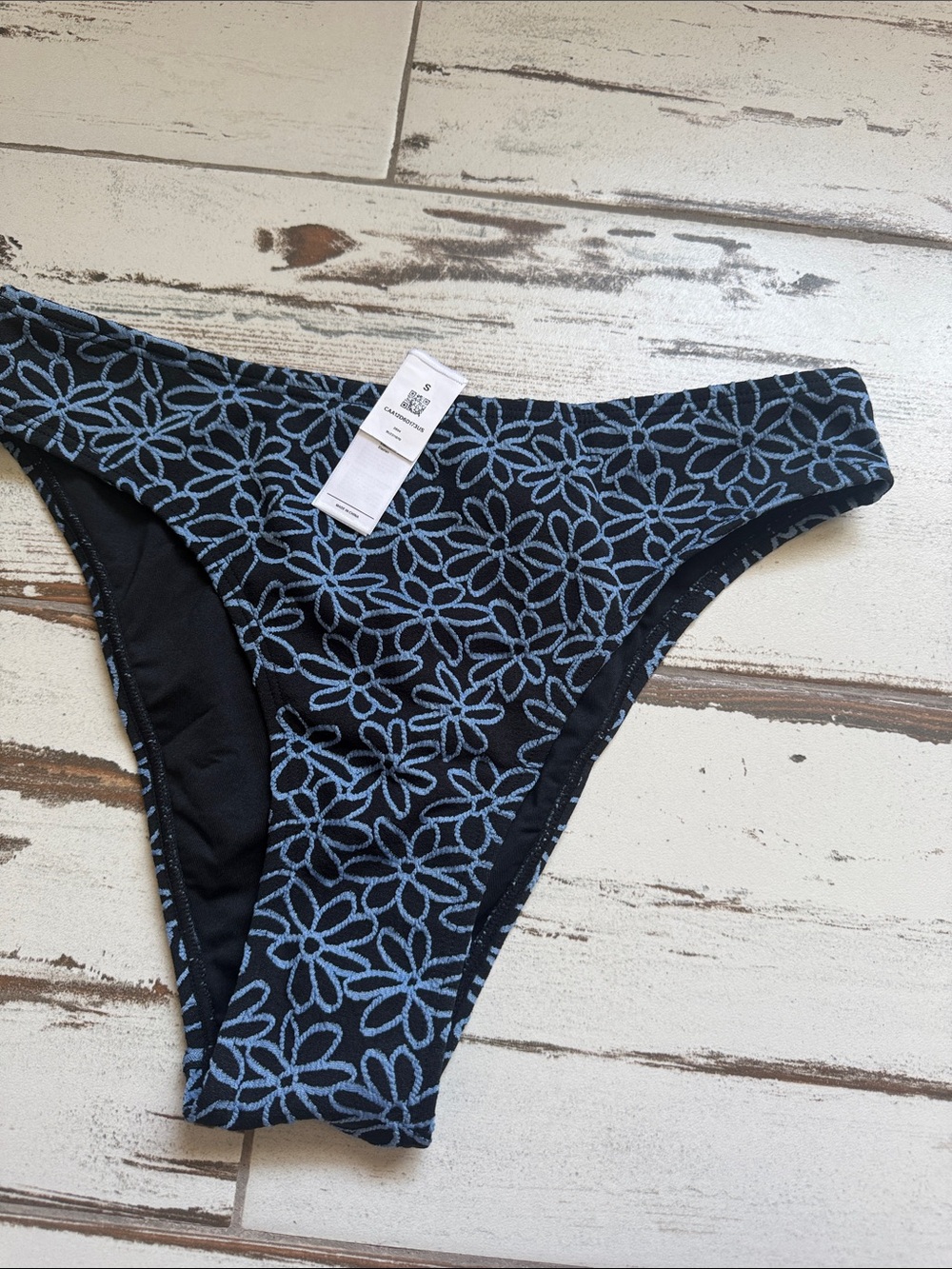 NET Cupshe blue embroidered floral swim bottom